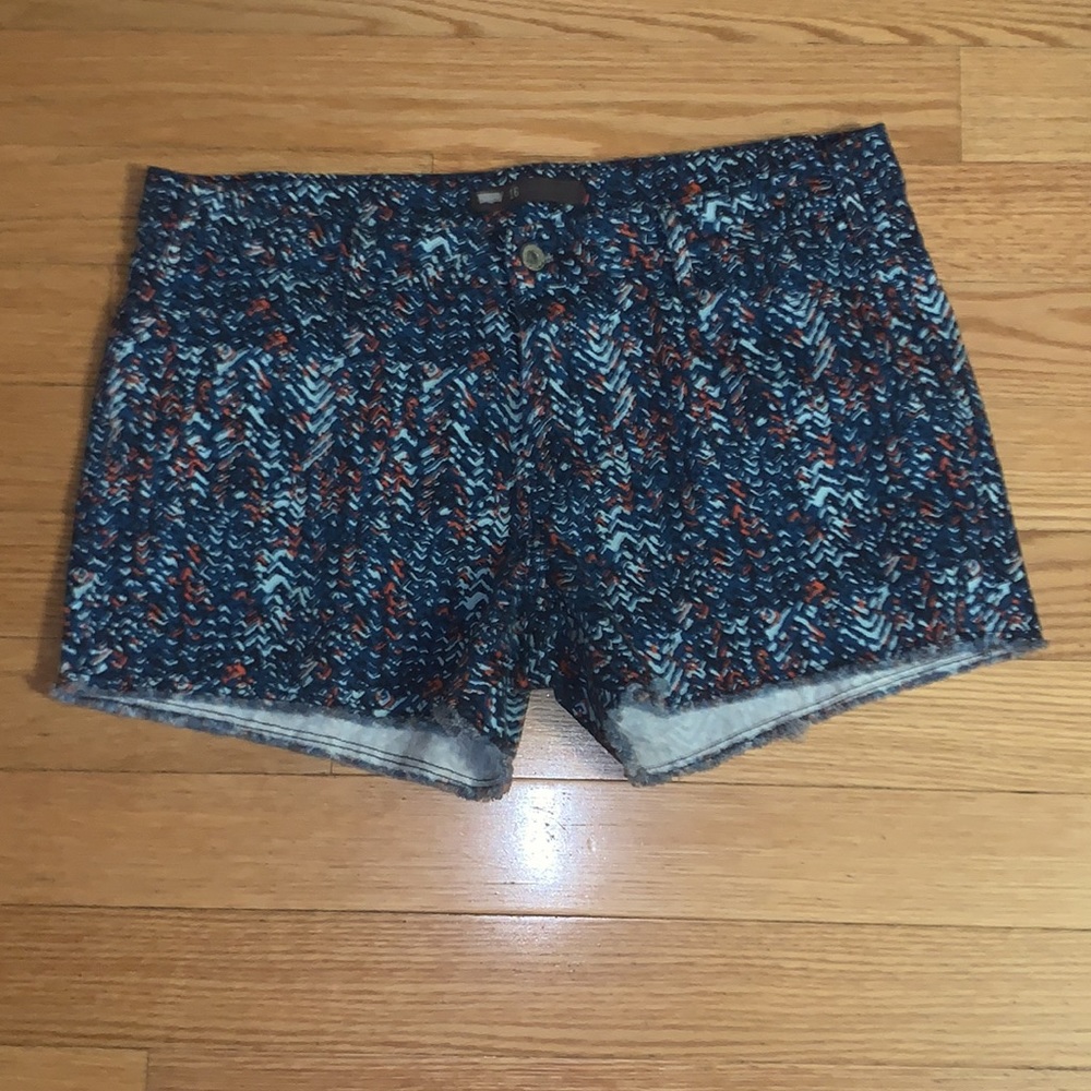 Levi’s Chevron Printed Jean Shorts 16